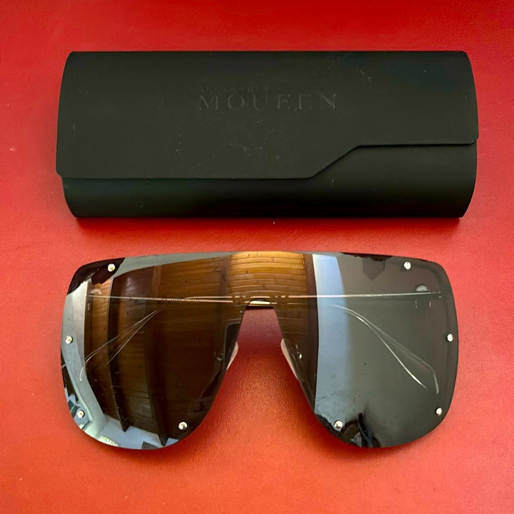 Alexander McQueen Mask Skull Sunglasses